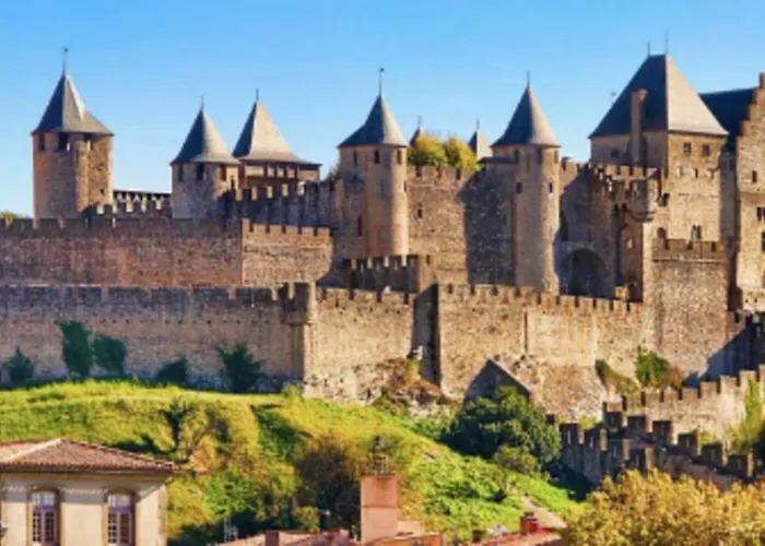Pretty T2 In The Heart Of The City Of Carcassonne